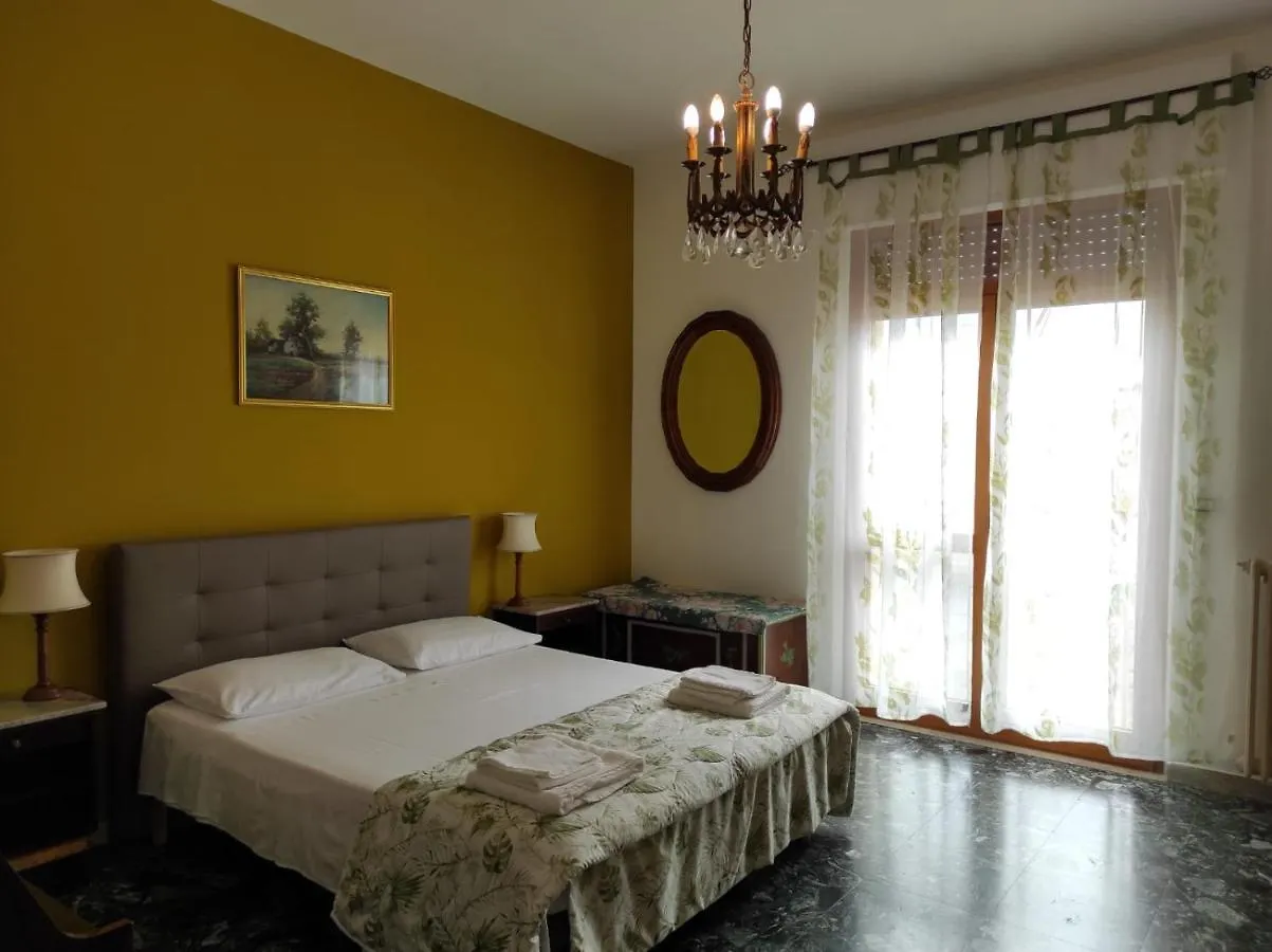Appartamento La colonna Holiday house Lecce 0*,  Italia