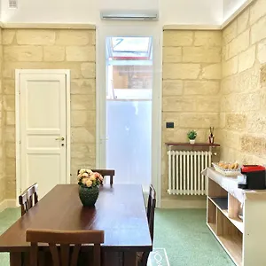 Vohis Luxury House - Fast Wi-fi & Easy Parking Appartamento